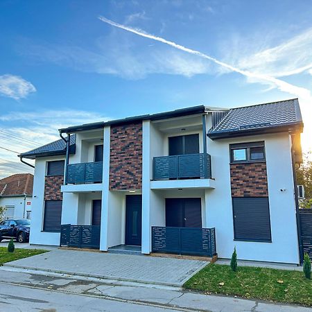 Kiko Apartmani Lux Zrenjanin Exteriér fotografie