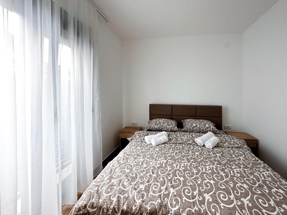 Kiko Apartmani Lux Zrenjanin Exteriér fotografie