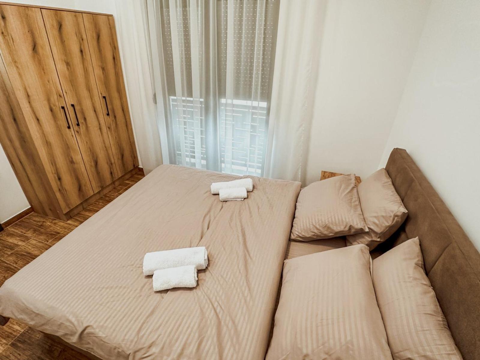 Kiko Apartmani Lux Zrenjanin Exteriér fotografie