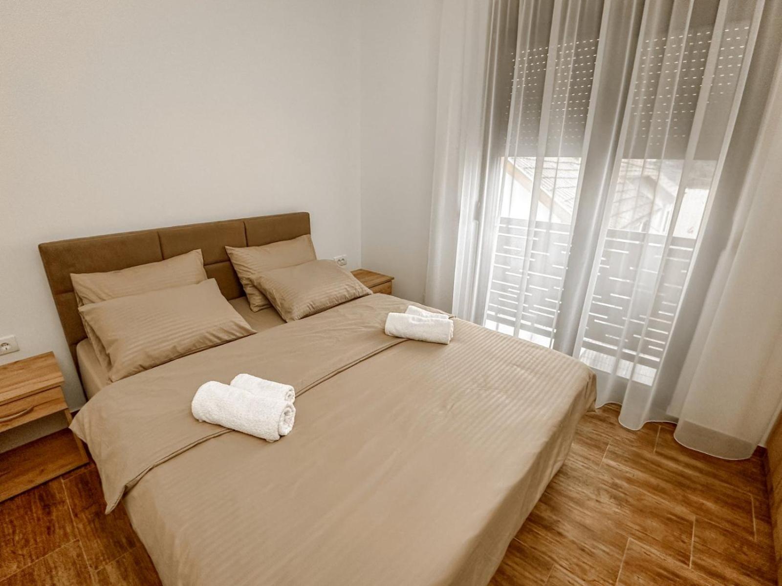 Kiko Apartmani Lux Zrenjanin Exteriér fotografie